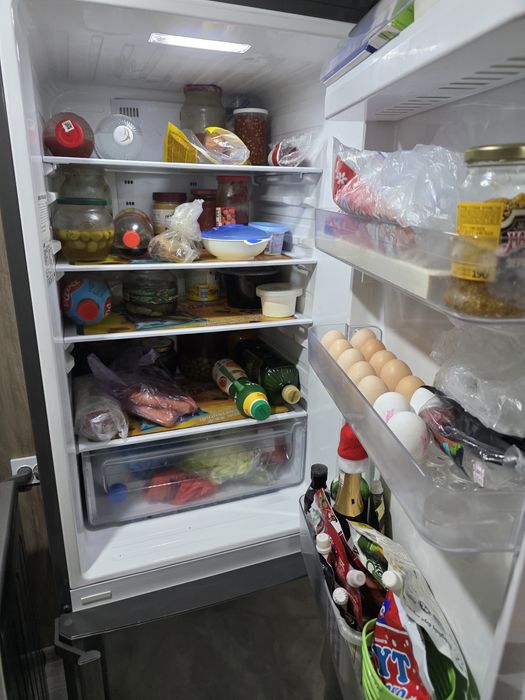 Продам холодильник