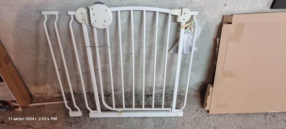 Предпазна детска  врата