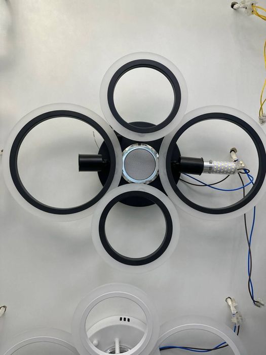 Hit tech led lampa svitilnik bra plafon ustanofka