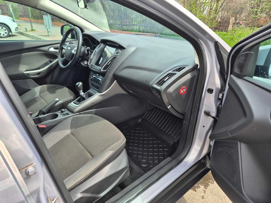 FORD Focus 2012 — imagine 3