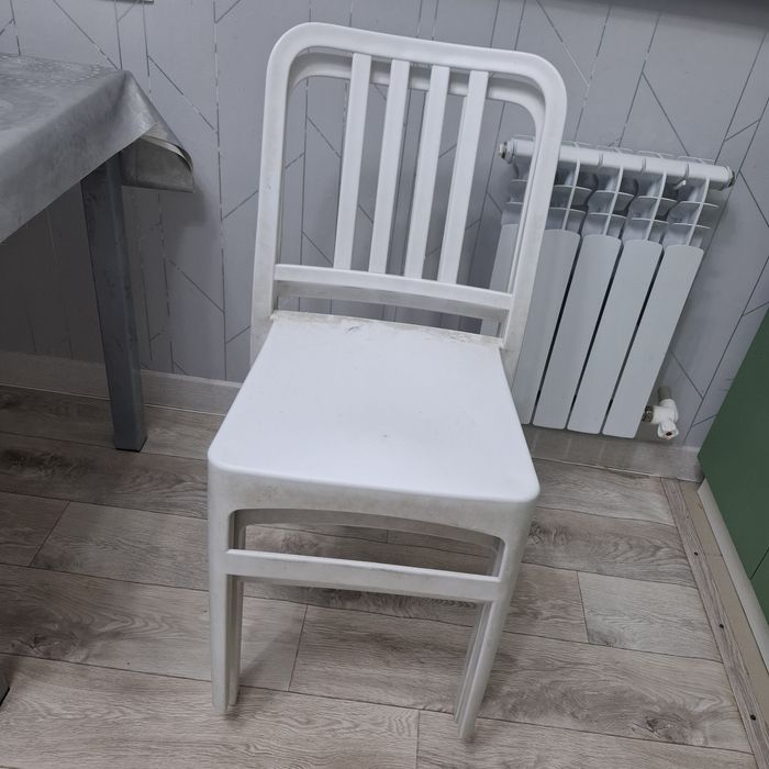 Продам стульчики 4 шт