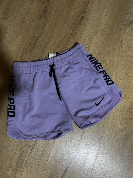 Къси панталонки NIKE