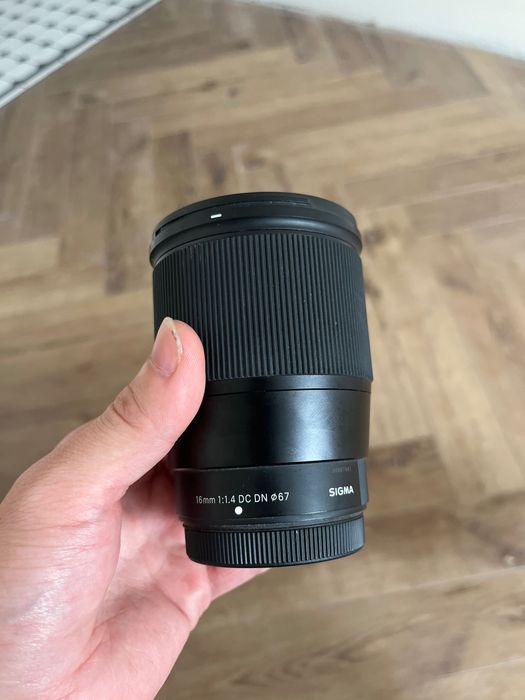 Sigma 16mm f1.4 для fujifilm