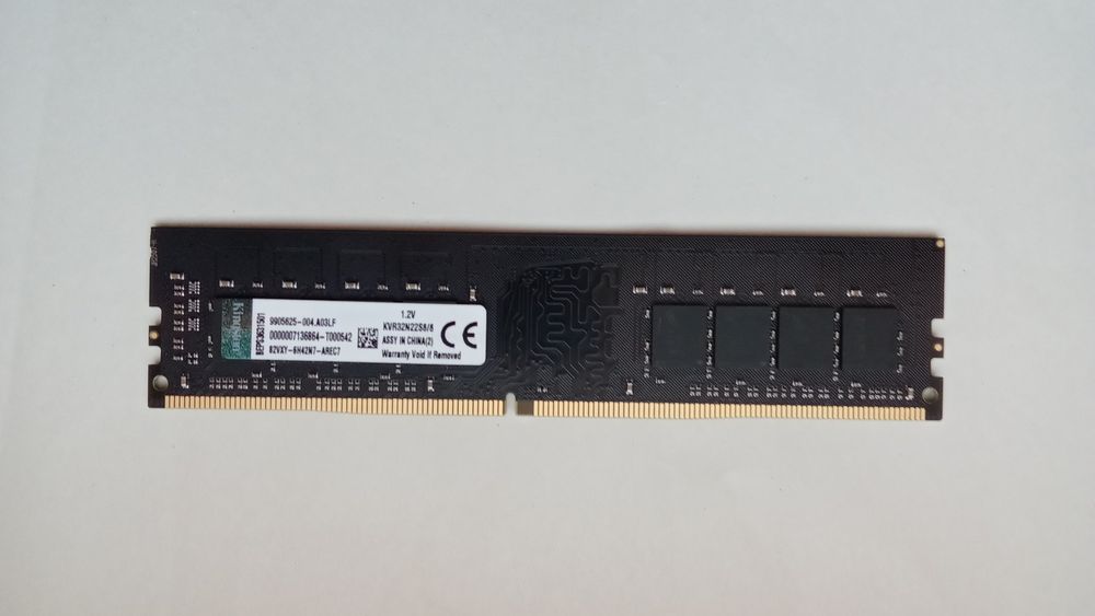 Оперативная память DDR4 на 8гб ,3200mhz