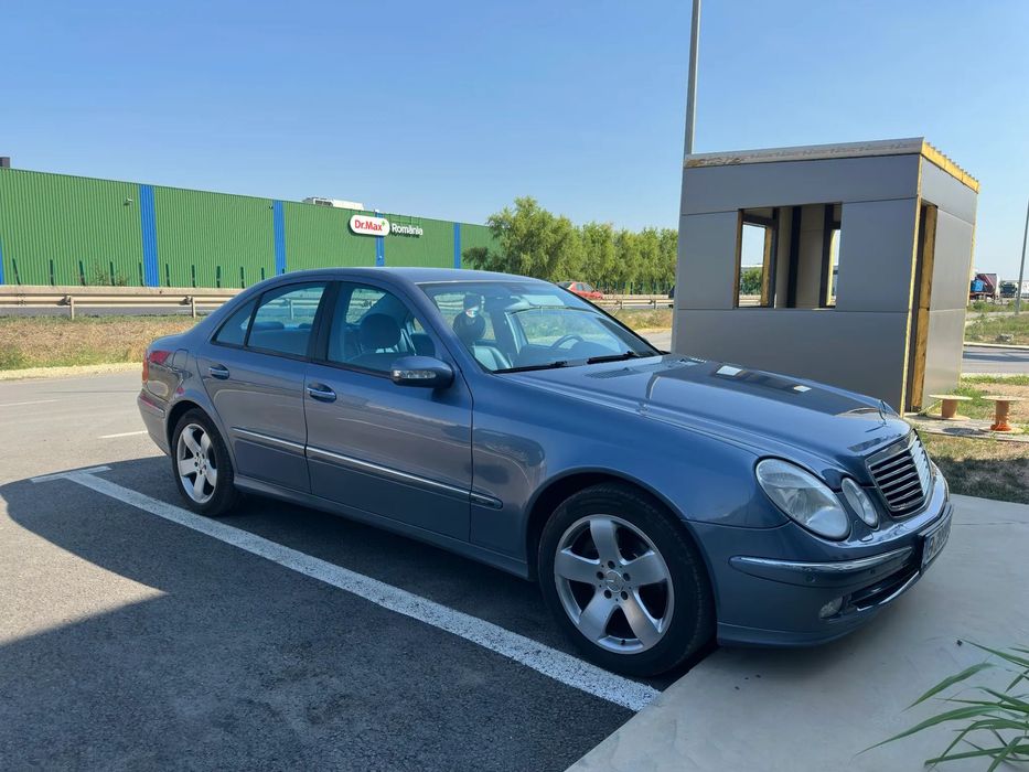 Mercedes-Benz E 2004 Mercedes E320 Avantgarde 4Matic Automat