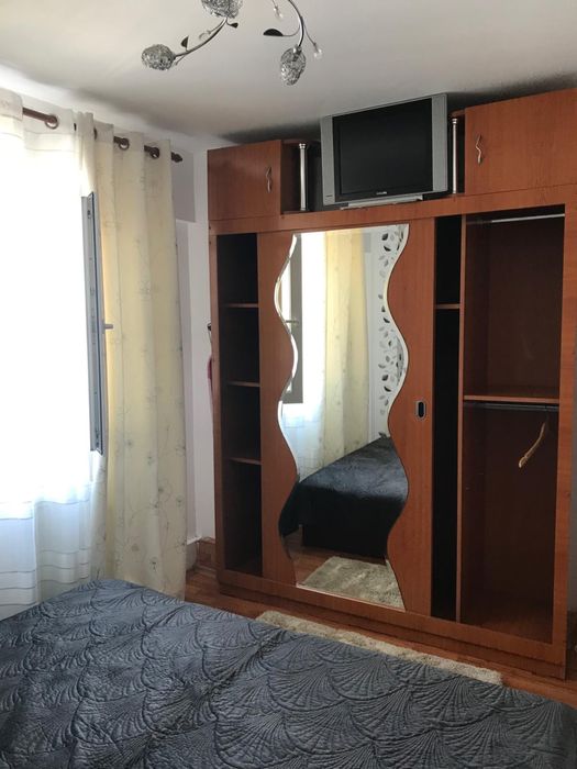 Inchiriez apartament 2 camere