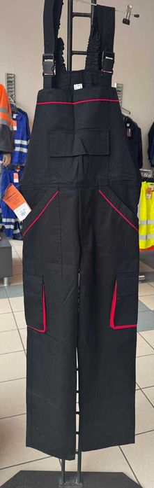 Pantaloni cu pieptar