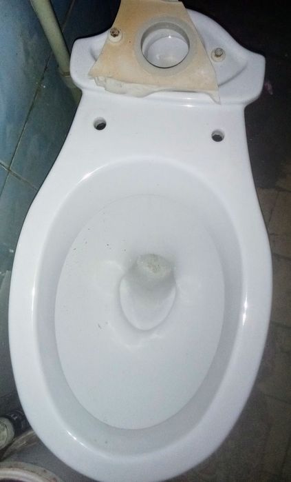 Унитаз без бачка