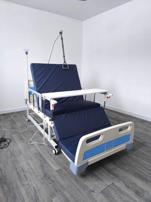 Кровать для лежачих больных INVAMED КФ-203 с электроприводом