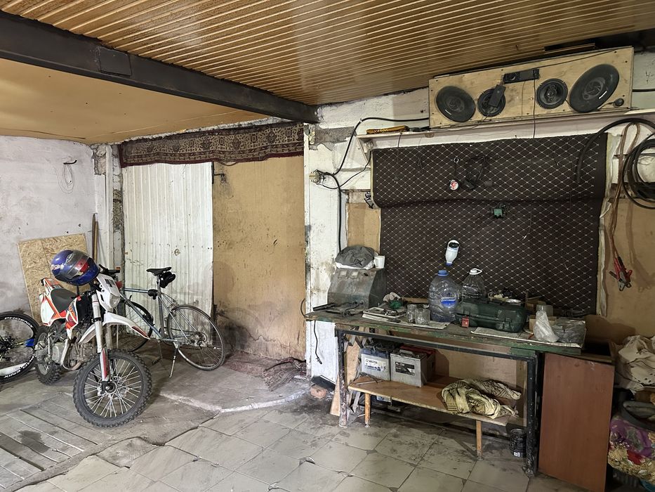 Сдам гараж в районе шанхая