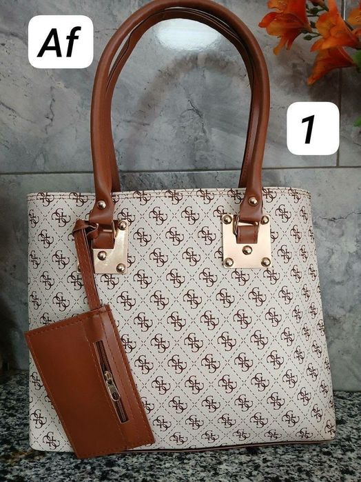 Gentuțe si rucsacuri