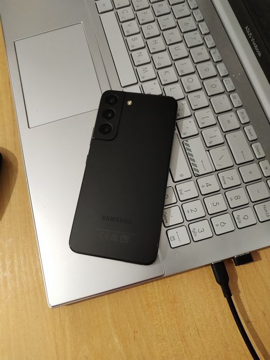 Продается Самсунг с22