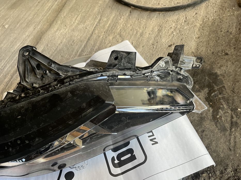 Фар Mitsubishi L200 2019- 2бр