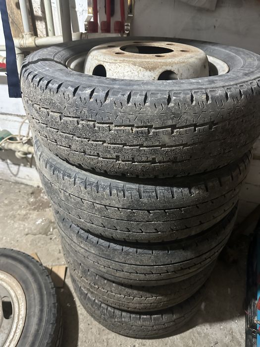 Продам запаска в хорошом состояние