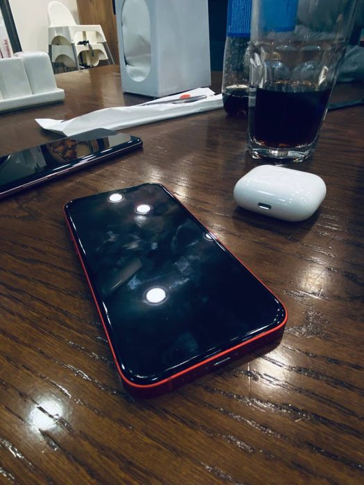 Apple iphone 12 red  64 гб без гарантии