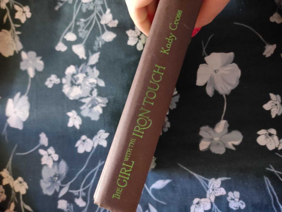 Книга 
The Girl with the Iron Touch, Kady Cross, на английски