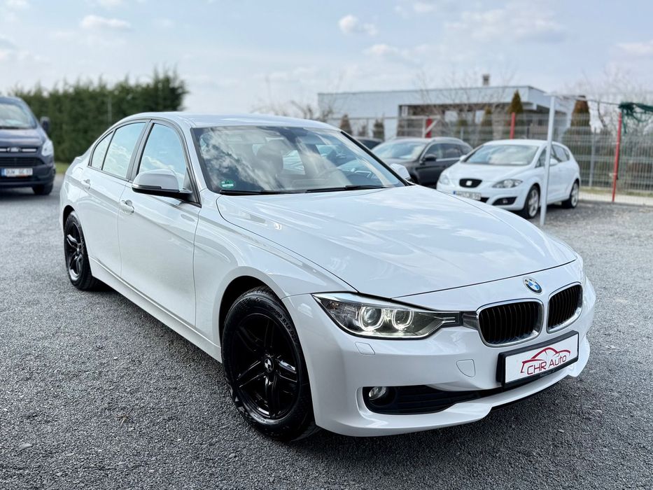 BMW Seria 3 F30 2013, 318d 143cp Euro5, Bi-Xenon, Stare foarte buna