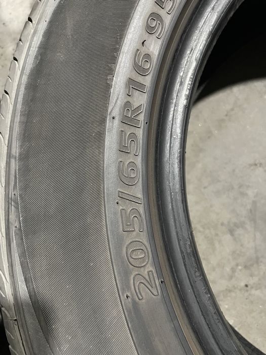 Продам шины кумхо 205,65 р16