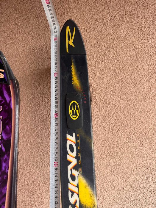 Продавам три комплекта скии