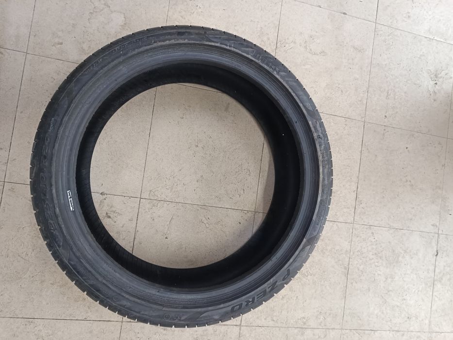 225/40R20 pirelli p zero