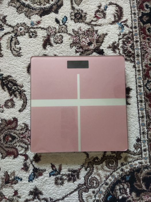 Продаются электронные весы