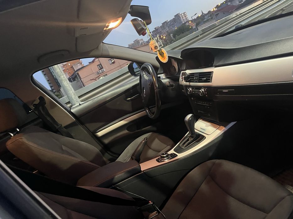 BMW Seria 3 2009 — imagine 5