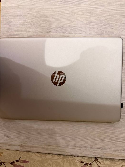 Продаю хороший Ноутбук для учёбы цена ниже рынка