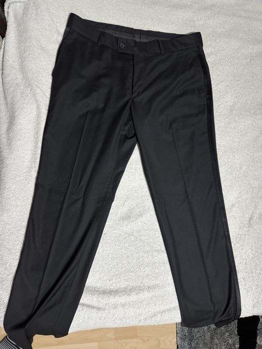 Костюм за официални събития