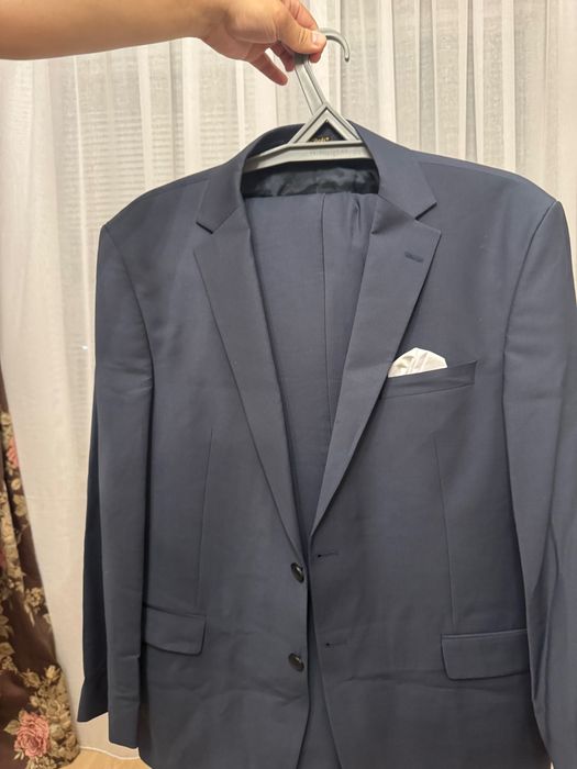 Продам мужской костюм