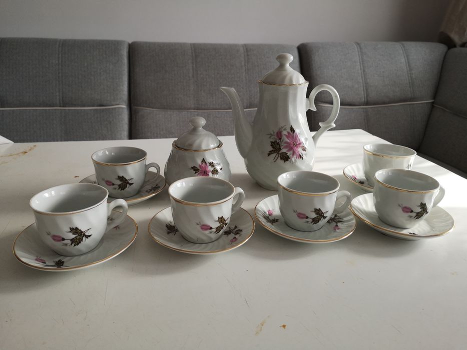 Сервизи за чай и кафе