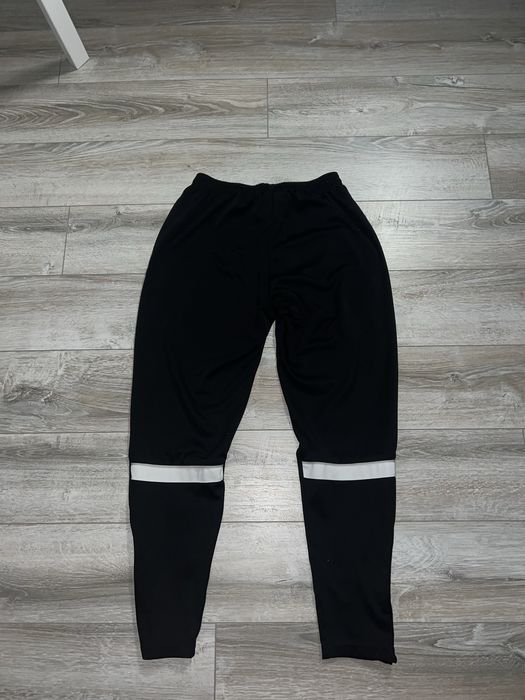 Продам оригинальные трико Nike Dri-Fit