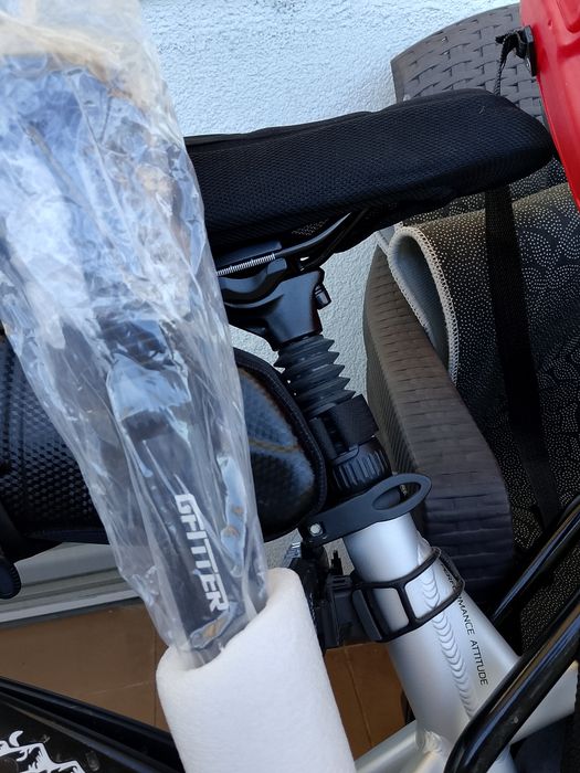 Tijă șa cu suspensie pentru bicicletă