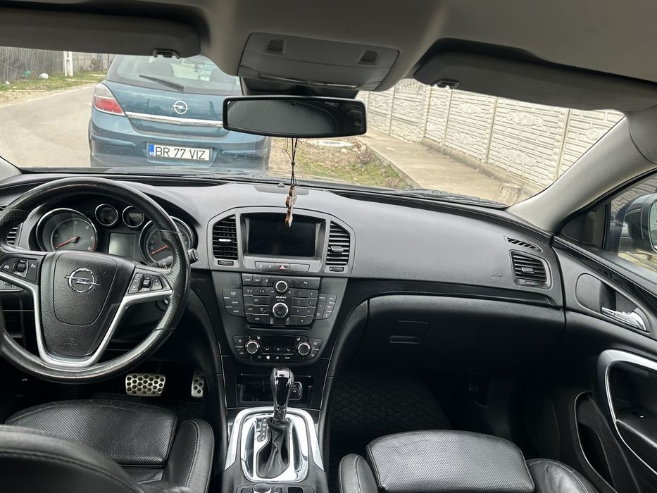 Vand sau schimb cu ceva mai nou , tot automat