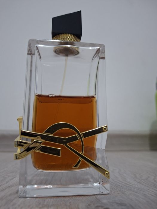 Atir Original YSL (Yves Saint Laurent) (Сен Лоран) brendiga tegishli