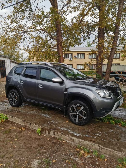 Внедорожник Рено Дастер