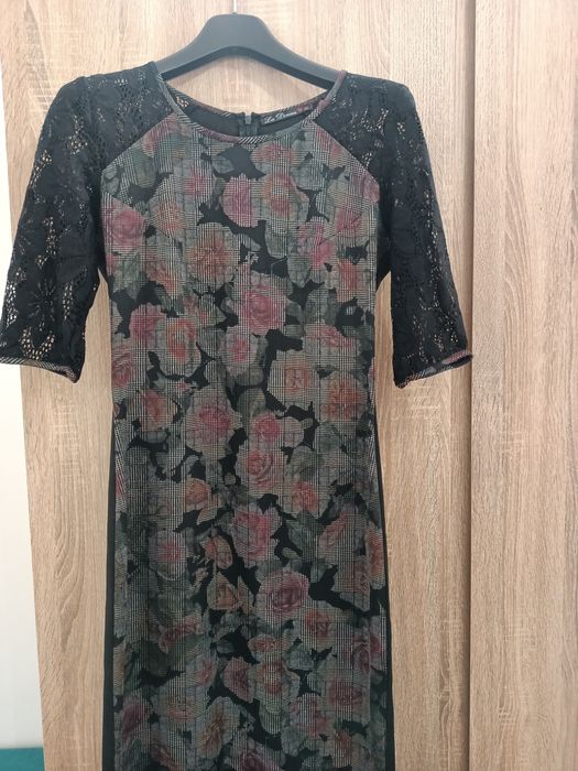 Rochie de zi dar și de ocazie zi, purtata o singura dată,.