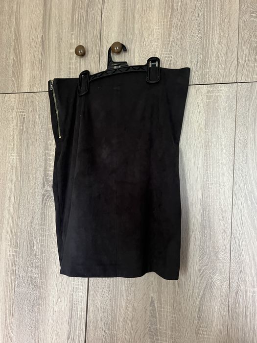 Официална пола Dika