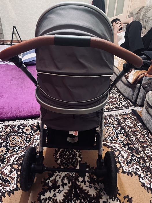 Коляска Новейшая