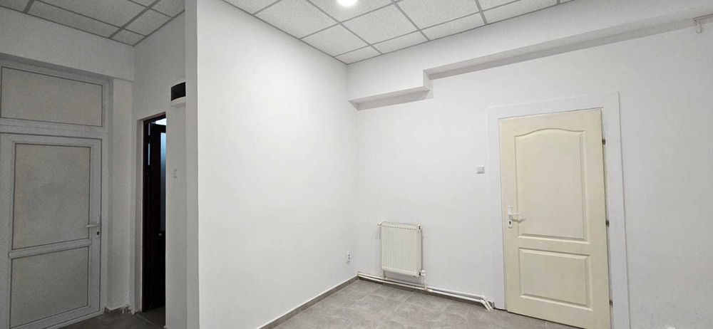 Inchiriez spatiu comercial 93 mp, Iasi, B-dul Alexandru Cel Bun, nr40