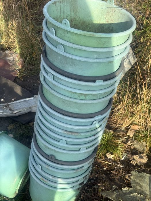 1000 de galeti plastic folosite ! Le vand ! Cititi anuntul cu atentie