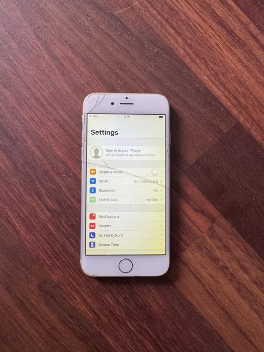 Vand iphone 6   .