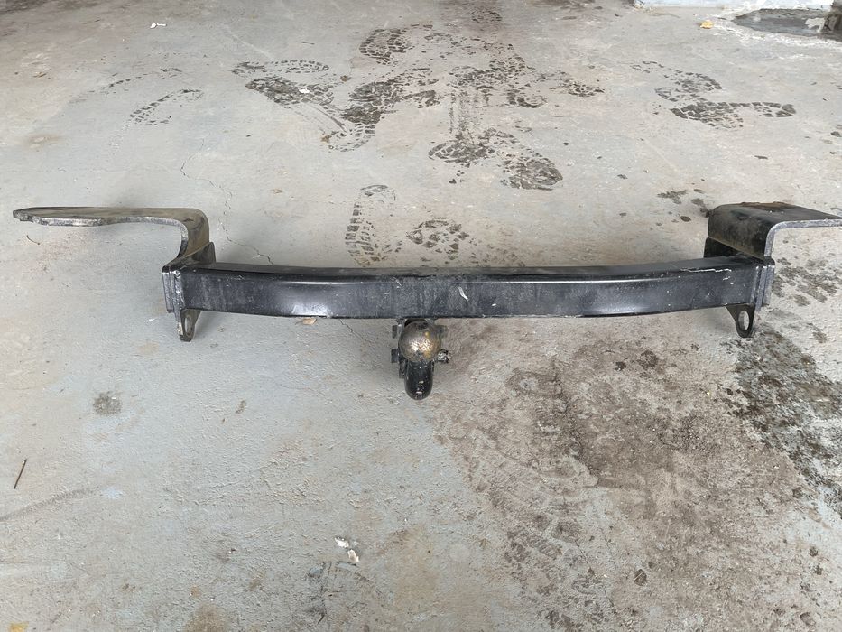 Фаркоп на ланд крузер