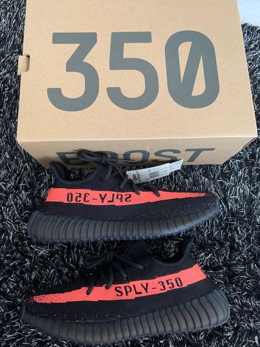 Yeezy 350 core black