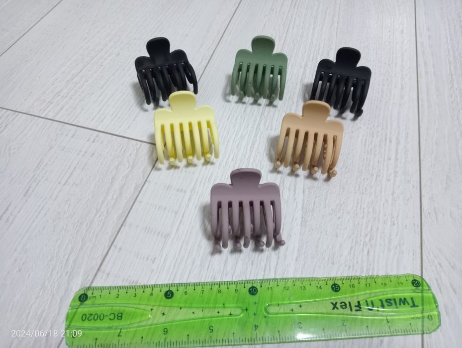 Заколки и крабики