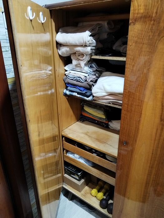 Отдам бесплатно шкаф