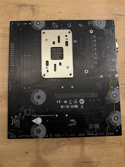 Материнская плата MSI PRO B840M-B