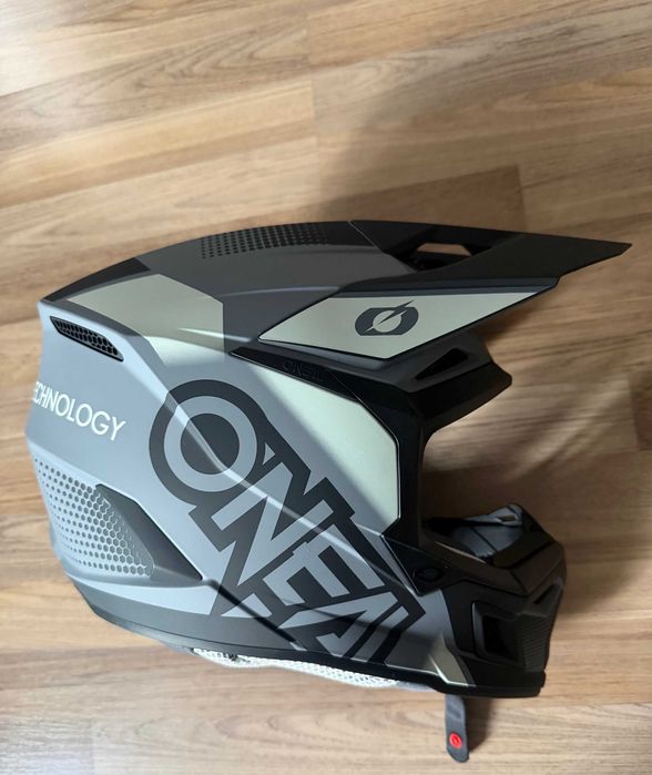 Детска каска за мотокрос O'NEAL 3SRS helmet SOLID