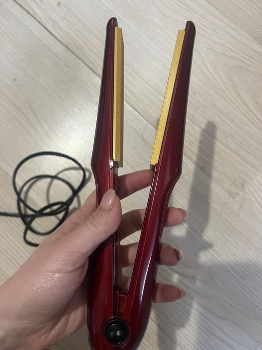 Преса със ситни вафлички