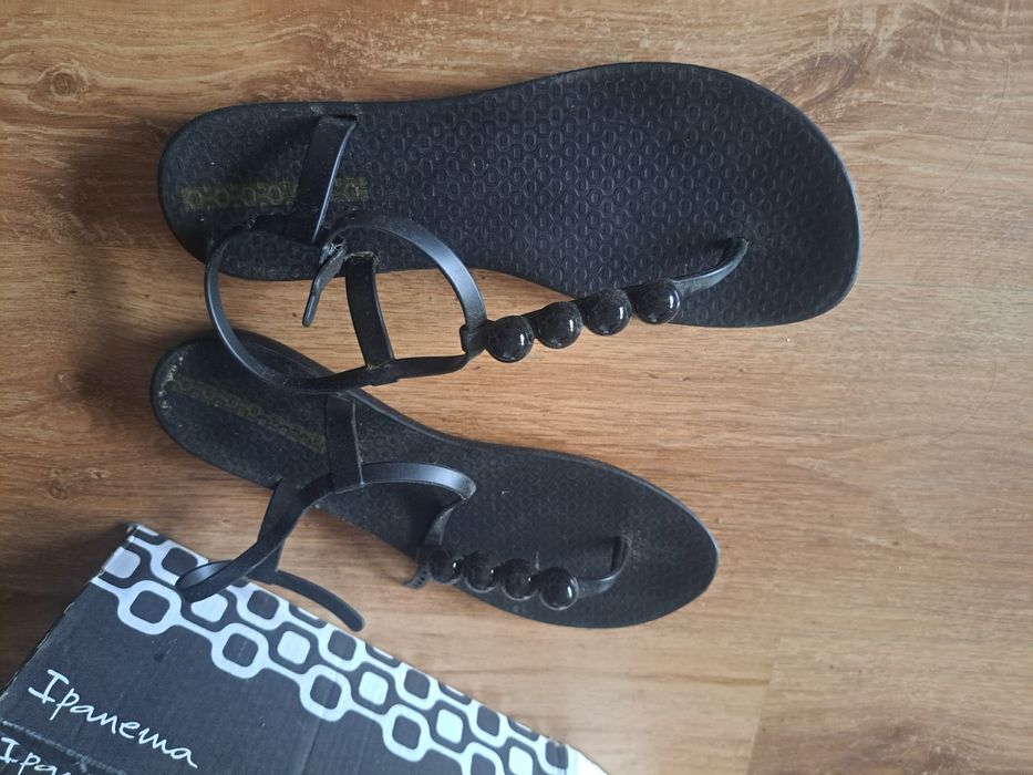 Сандали черни 40н