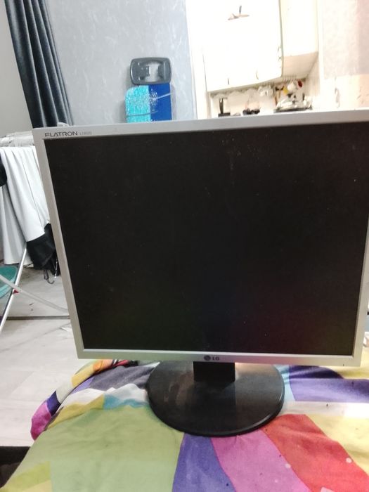 Монитор ПК офисный